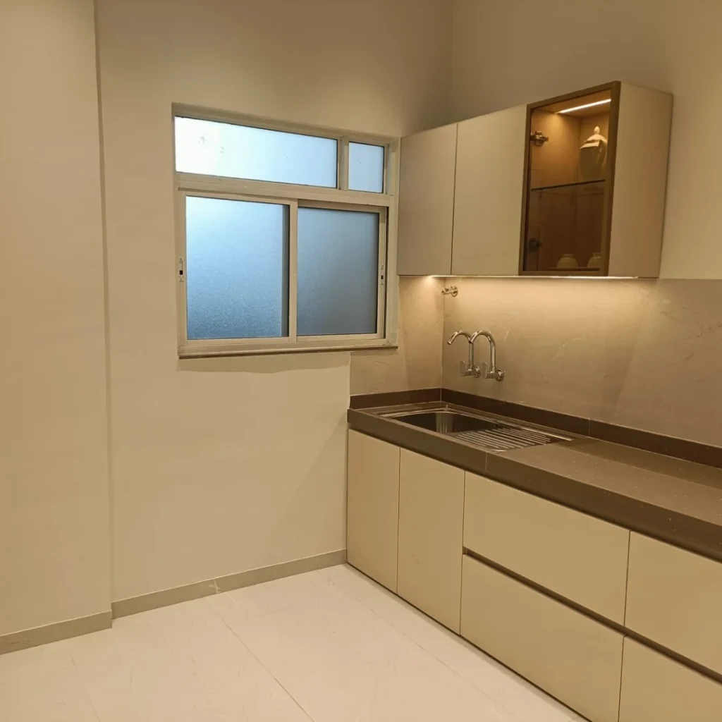 Codename Roots - Large Kitchen with scratch proof top